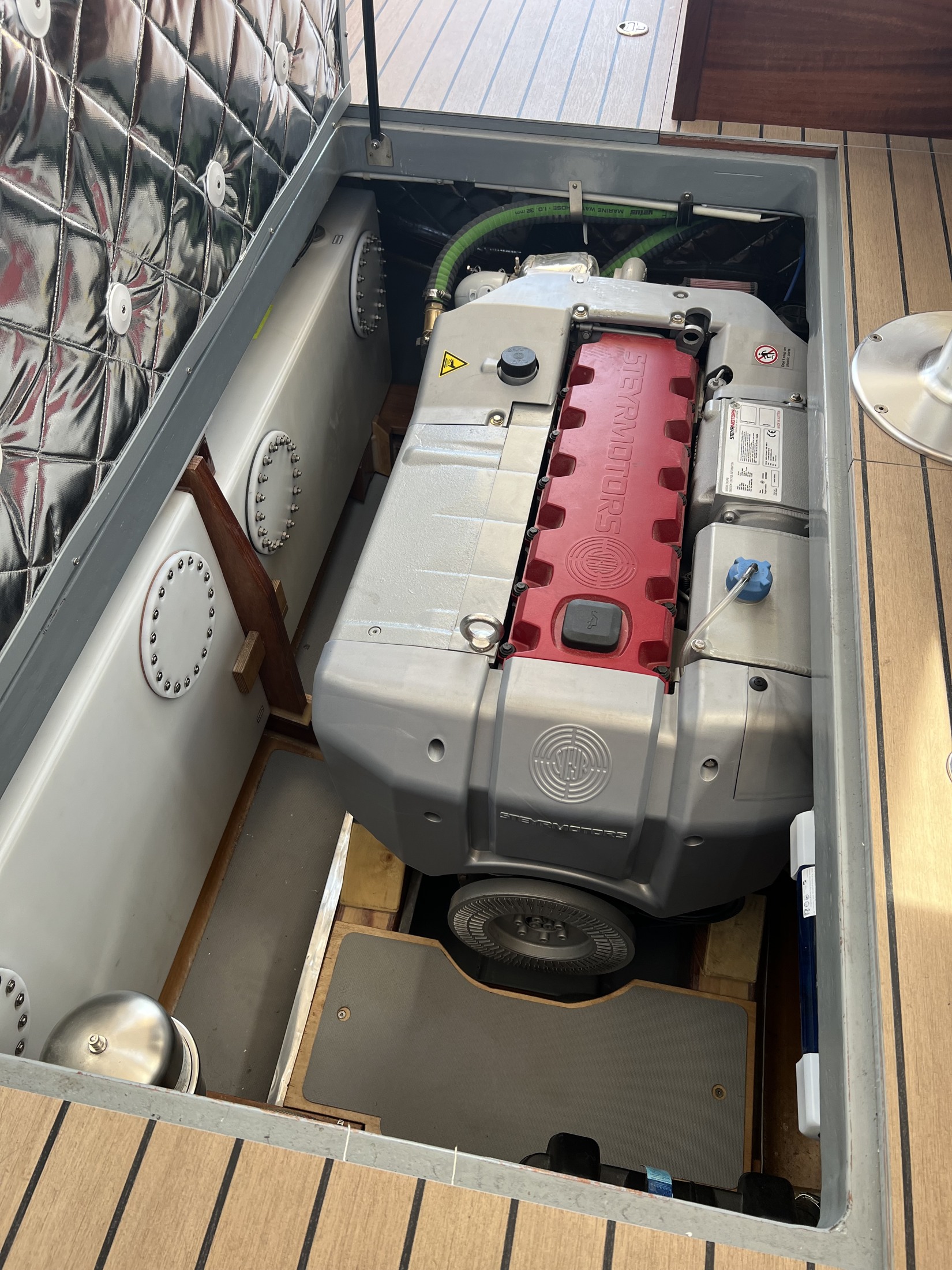 Motorni prostor broda Power 39
